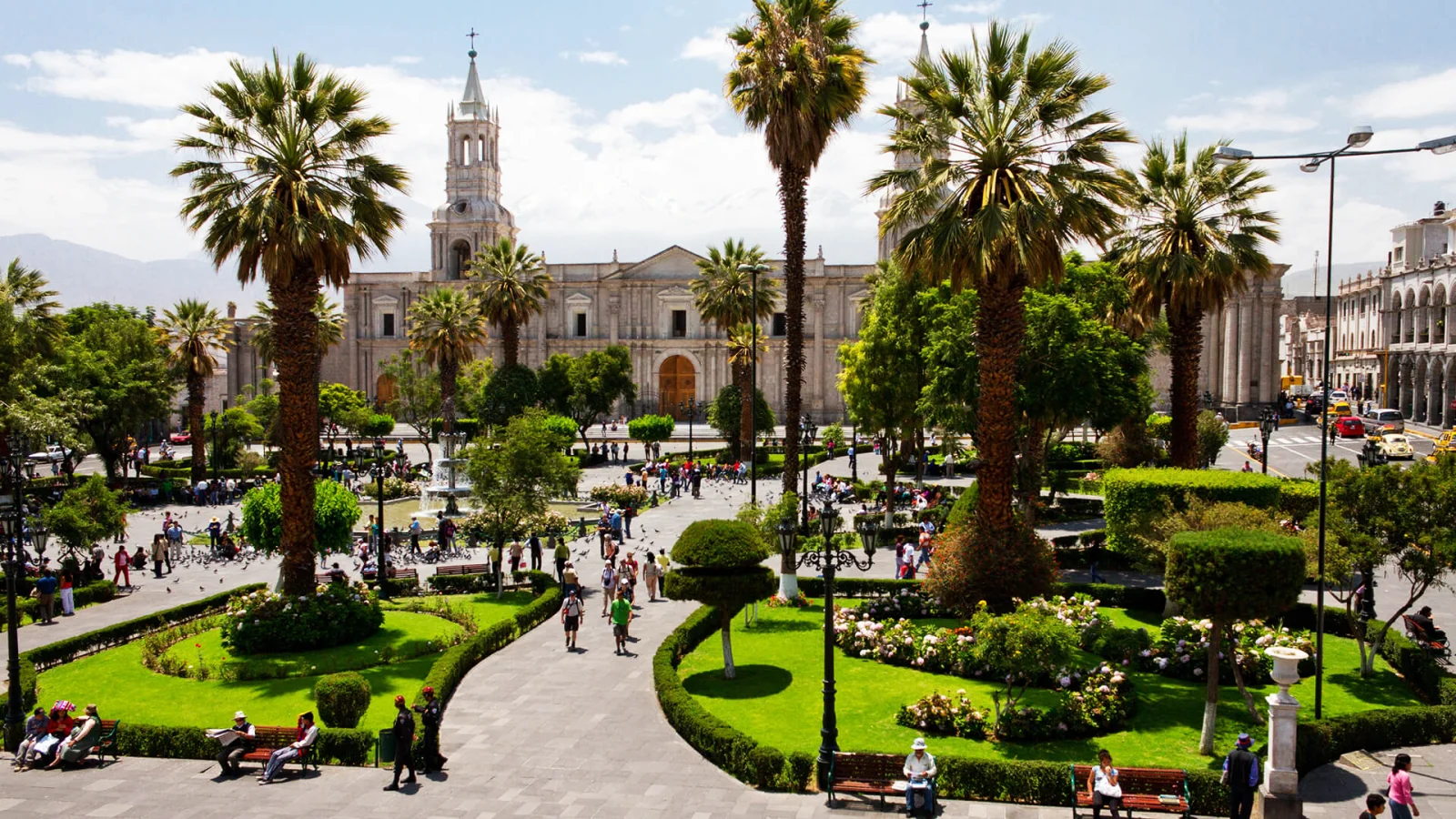 AREQUIPA · Piensa Como Empresario